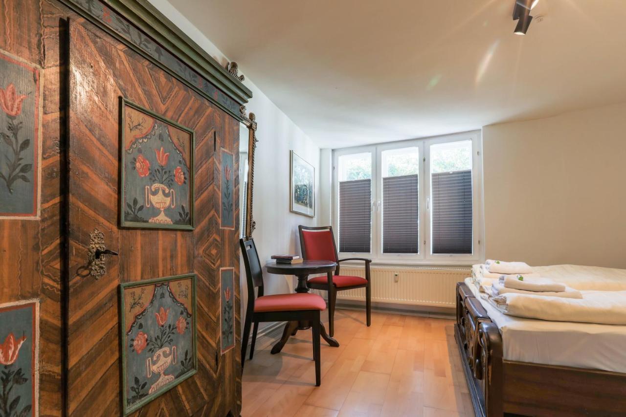 Apartments Im Einhornhaus Lubeck Exterior photo